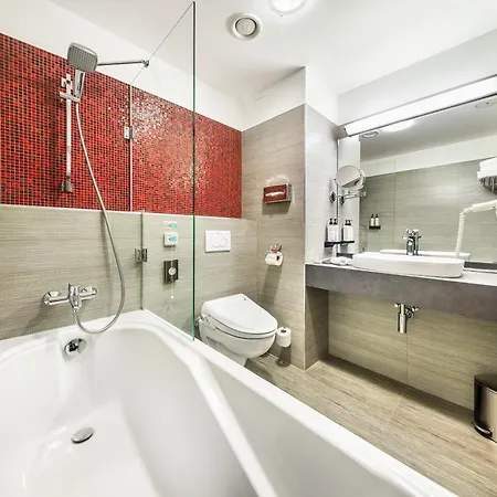 Wellness Hotel Diamant Hluboka nad Vltavou Exterior photo